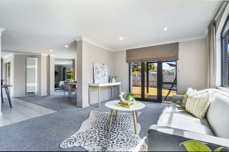 Photo of property in 16 Lockhart Place, Rototuna, Hamilton, 3210