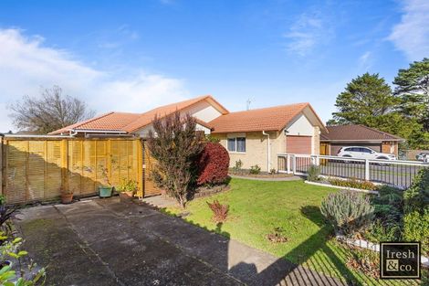 Photo of property in 25 Carisbrook Crescent, Papakura, 2110