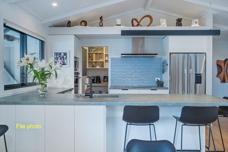 Photo of property in 20 Ngaroma Crescent, Whitianga, 3510