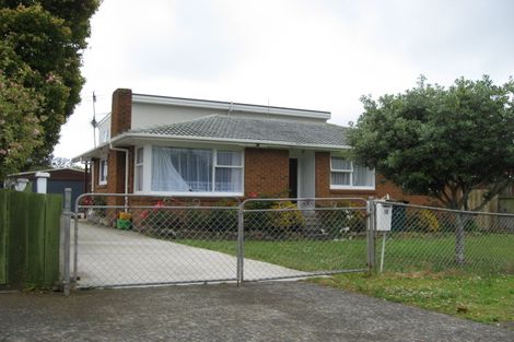 Photo of property in 56 Wallace Road, Mangere Bridge, Auckland, 2022