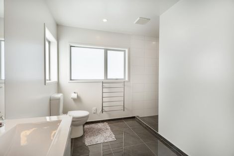 Photo of property in 10 Crompton Avenue, Churton Park, Wellington, 6037