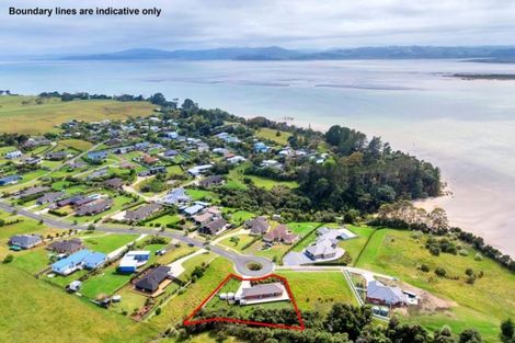 Photo of property in 41 Omana Avenue, Shelly Beach, Helensville, 0874