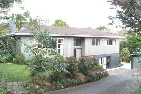 Photo of property in 13 Schnapper Rock Road, Greenhithe, Auckland, 0632