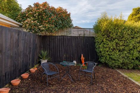 Photo of property in 24 Foresters Crescent, Parklands, Christchurch, 8083