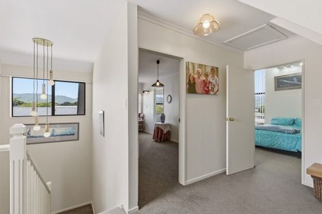 Photo of property in 11 Oakwood Grove, Paraparaumu Beach, Paraparaumu, 5032