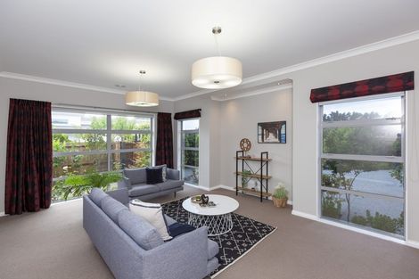 Photo of property in 9 Otupoa Way, Paraparaumu, 5032