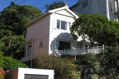 Photo of property in 72 Salamanca Road, Kelburn, Wellington, 6012