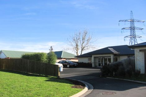 Photo of property in 6 Rochford Court, Hamilton East, Hamilton, 3216