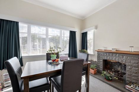 Photo of property in 4/4a Oak Street, Ebdentown, Upper Hutt, 5018