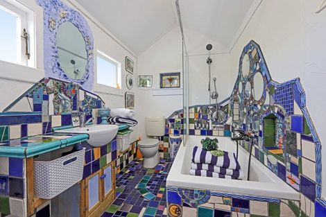 Photo of property in 37 Gillies Crescent, Waimarama, Havelock North, 4294