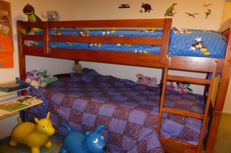 Photo of property in 18 Washington Place, Havelock North, 4130