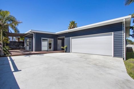 Photo of property in 11a Hillview Road, Waihi Beach, 3611