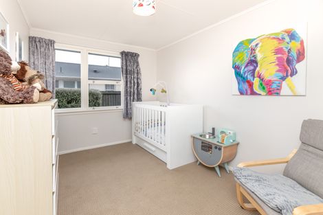 Photo of property in 127 Northcote Road, Northcote, Christchurch, 8052