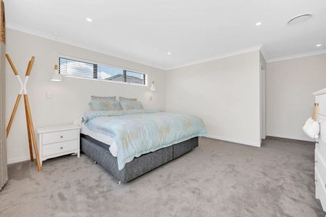 Photo of property in 80 Drumbuoy Drive, Flat Bush, Auckland, 2019