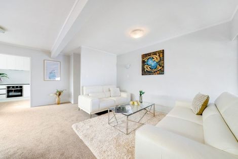 Photo of property in 1/7 Cezanne Place, New Lynn, Auckland, 0600