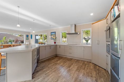 Photo of property in 351 Glenvar Road, Long Bay, Auckland, 0630