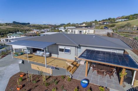 Photo of property in 9 Protea Drive, Cable Bay, 0420