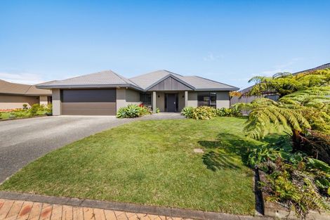 Photo of property in 2 Buttonwood Court, Milson, Palmerston North, 4414