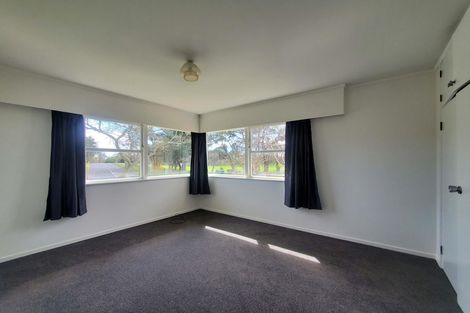 Photo of property in 64 Ray Small Drive, Pahurehure, Papakura, 2113