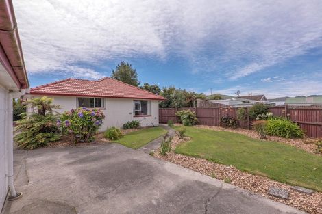 Photo of property in 57 Warren Crescent, Hillmorton, Christchurch, 8025