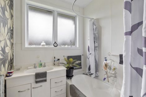 Photo of property in 281 South Road, Hawera, 4610