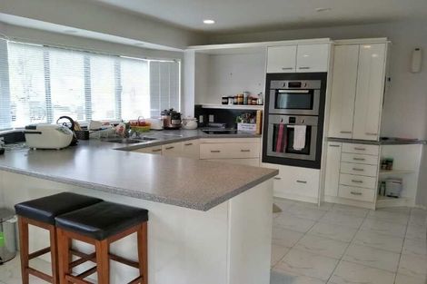 Photo of property in 1 Chiania Place, Somerville, Auckland, 2014