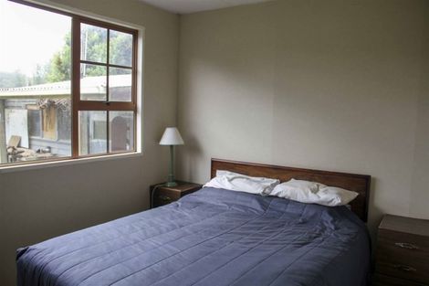 Photo of property in 68 Clifden Highway, Tuatapere, 9691