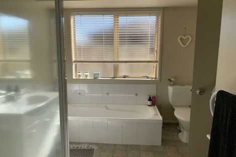 Photo of property in 16 Beachmere Place, Papamoa Beach, Papamoa, 3118