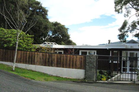 Photo of property in 21 Howard Street, Macandrew Bay, Dunedin, 9014