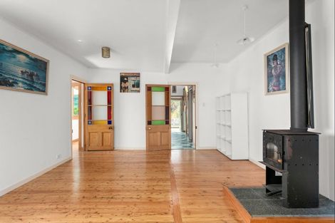 Photo of property in 53 Makorori Beach Road, Makorori, Gisborne, 4073