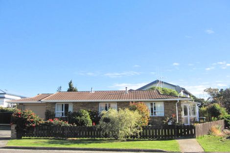 Photo of property in 1b Alexander Place, Otaki, 5512
