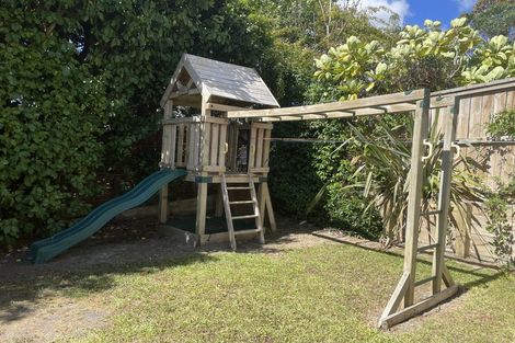 Photo of property in 2 Byblos Place, The Gardens, Auckland, 2105