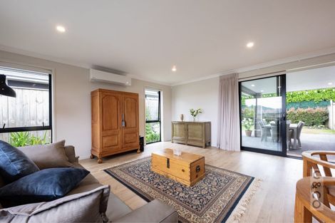 Photo of property in 17 Pitoitoi Drive, Riverhead, 0820