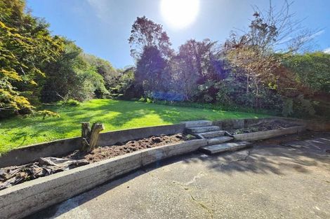 Photo of property in 118 Broderick Road, Johnsonville, Wellington, 6037