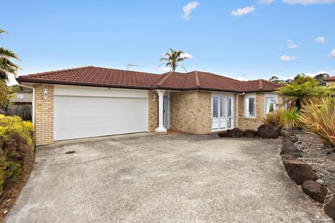 Photo of property in 8 Elkstone Place, Henderson, Auckland, 0612