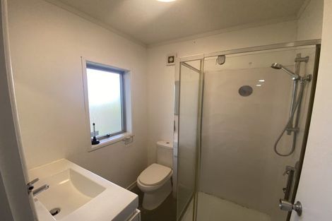 Photo of property in 18 Fairway Avenue, Red Beach, 0932