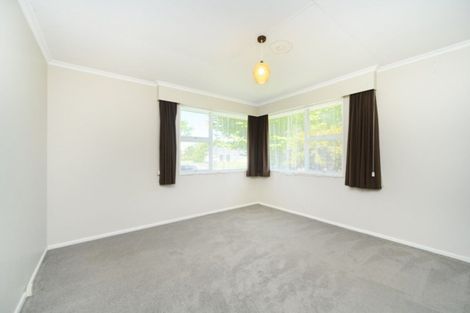 Photo of property in 87 Wikiriwhi Crescent, Awapuni, Palmerston North, 4412