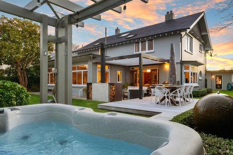 Photo of property in 152 Clyde Road, Burnside, Christchurch, 8053