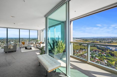 Photo of property in Sentinel Apartments, 2703/3 Northcroft Street, Takapuna, Auckland, 0622