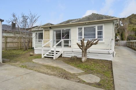 Photo of property in 183 Wainuiomata Road, Wainuiomata, Lower Hutt, 5014