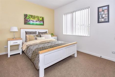 Photo of property in 28 Ancroft Street, Papakura, 2110