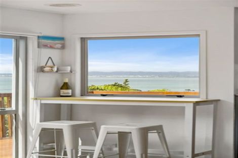 Photo of property in 3 Mariners View Road, Beach Haven, Auckland, 0626