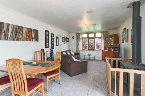 Photo of property in 2 Carrington Street, Inglewood, 4330