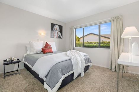 Photo of property in 2/77 Harvey Street, Waipahihi, Taupo, 3330