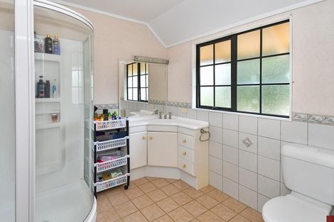 Photo of property in 21 Trossach Place, Wattle Downs, Auckland, 2103