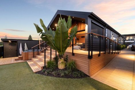 Photo of property in 1013 Papamoa Beach Road, Papamoa Beach, Papamoa, 3118