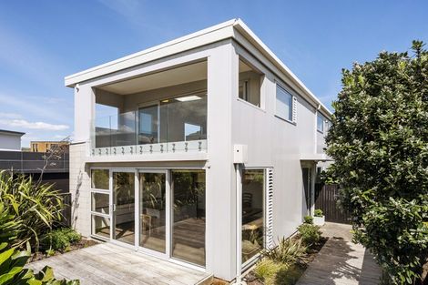 Photo of property in 12 Steeple Lane, Seatoun, Wellington, 6022