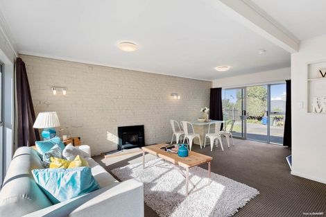 Photo of property in 1/1a Margaret Place, Milford, Auckland, 0620