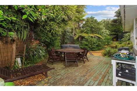 Photo of property in 1/19 Gazelle Avenue, Beach Haven, Auckland, 0626