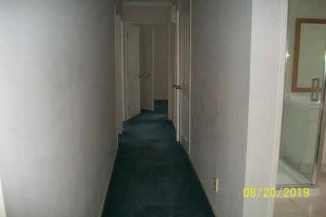 Photo of property in 10 Basra Drive, Henderson, Auckland, 0612